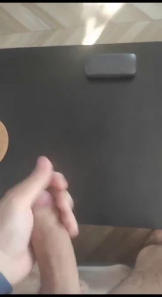 received_1049994946030616.mp4