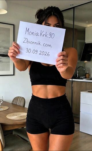MoniaKrK90